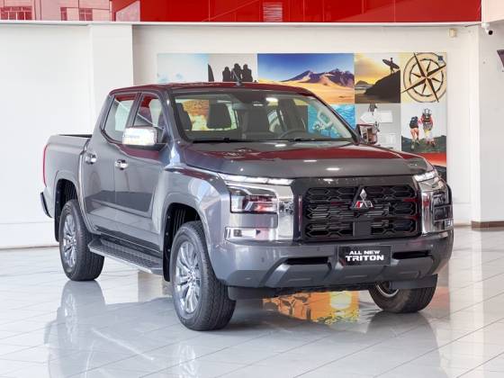 MITSUBISHI TRITON 2.4 BITURBO DIESEL CD HPE-S 4X4 AUTOMÁTICO